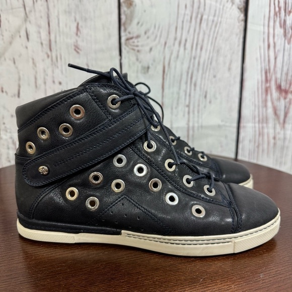 STUART WEITZMAN women’s high top sneakers dark navy blue riveted size 7.5 GUC - Picture 5 of 16